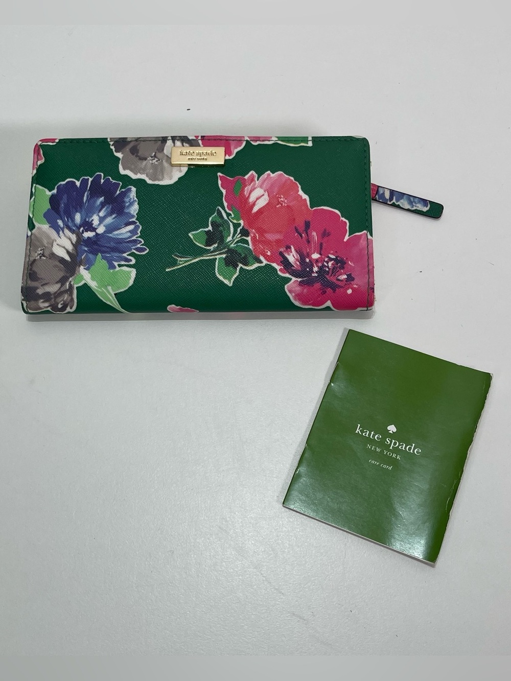 Kate Spade Grant Street Stacy Floral Bloom Green Bi-Fold Organizer Wallet Purse